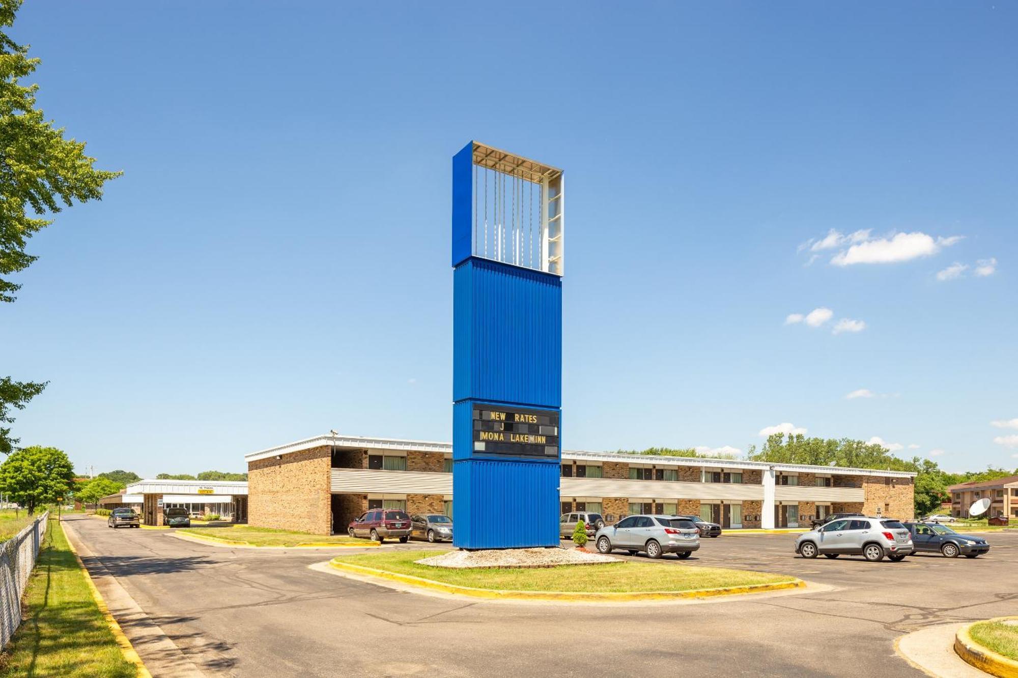 Oyo Hotel Mona Lake Muskegon Esterno foto